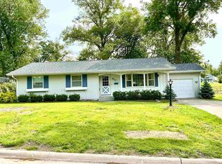 817 S 10th St, Centerville, IA 52544