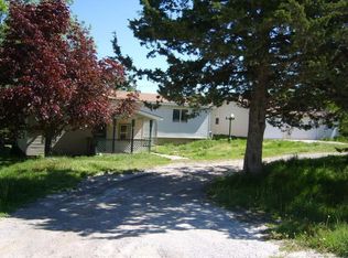 10301 Old Agency Rd, Agency, IA 52530