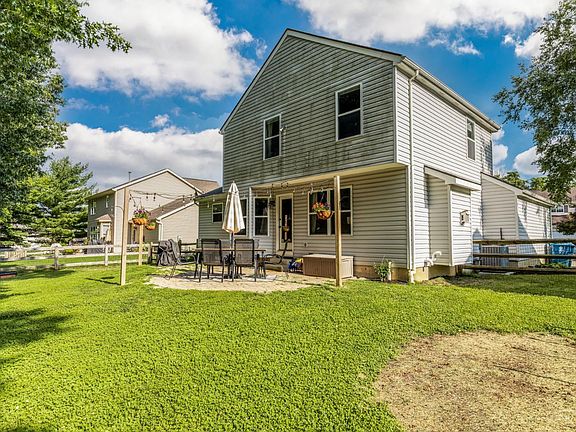 3rd image of 1348 Covedale Ln