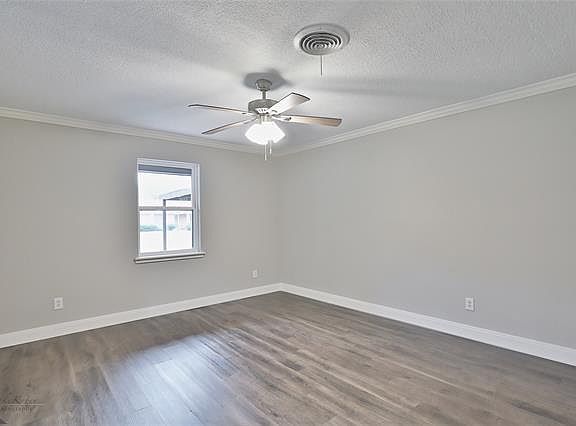 5th image of 1833 Delwood Dr