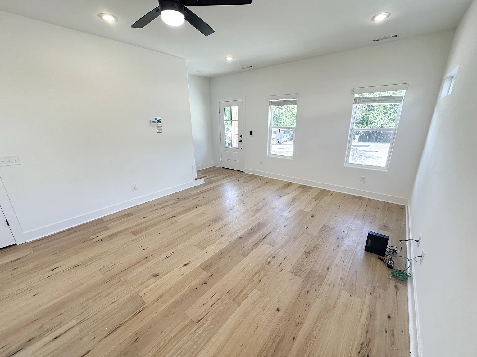 1234 West James Street - 1 — Photo 4