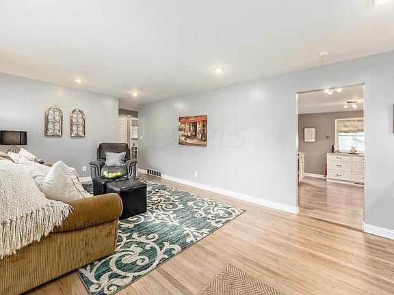 4th image of 5584 Crawford Dr