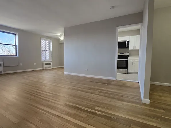 8409 155th Ave APT 3B, Howard Beach, NY 11414