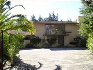 2031 Forest View Ave photo 1