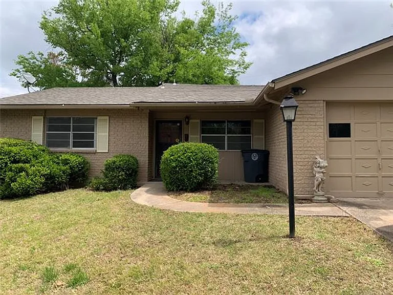 2113 S Birmingham Ct — Photo 15