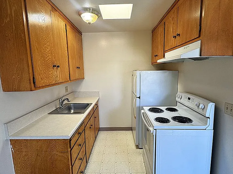 2124 Blake St #9 — Photo 2