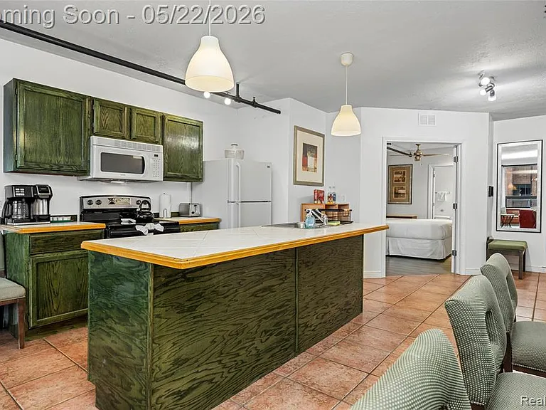 207 N Main St #A — Photo 5