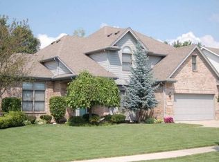 5903 Summer Place Dr, Sylvania, OH 43560