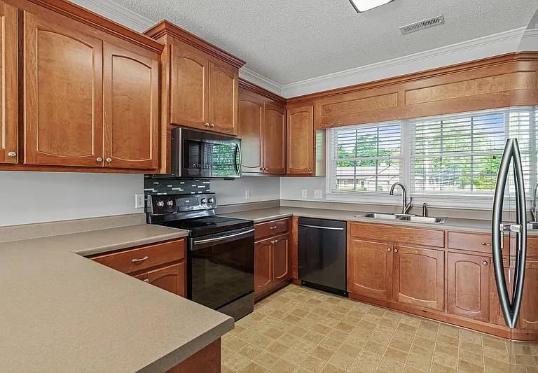 101 Coriander Ln — Photo 13