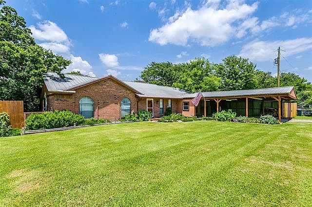 1st image of 1620 Royalwood Cir