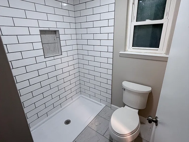9415 Seasons Dr — Photo 21