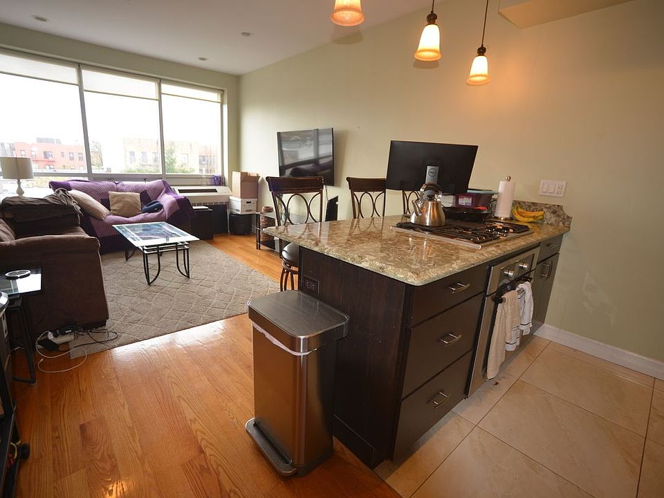 1st image of 28-25 Steinway Ave #4R