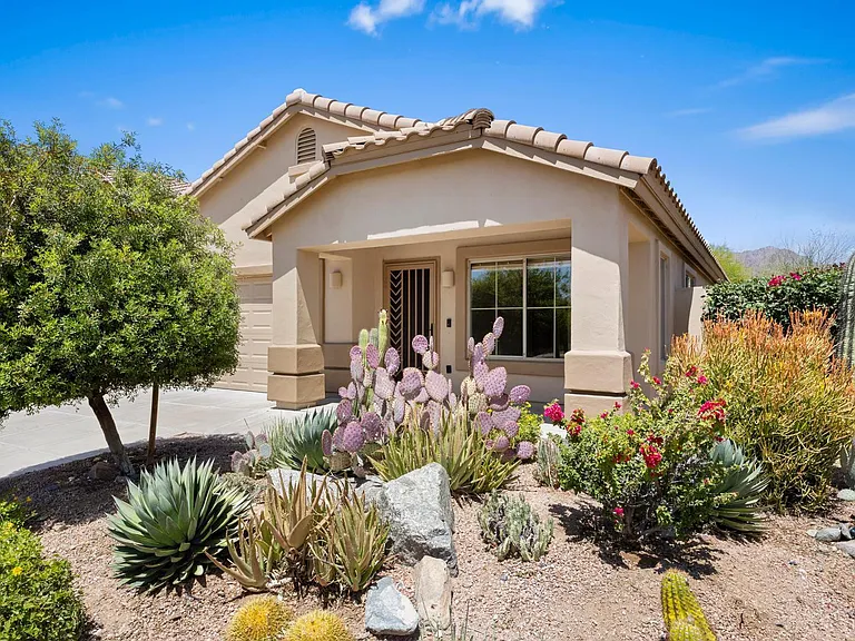 10290 E Mallow Cir — Photo 1