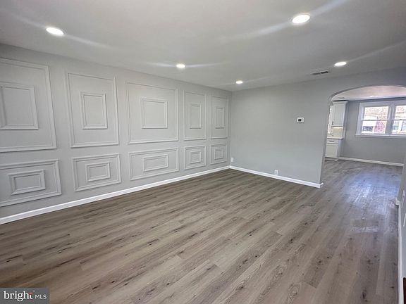 4th image of 7030 Kindred St
