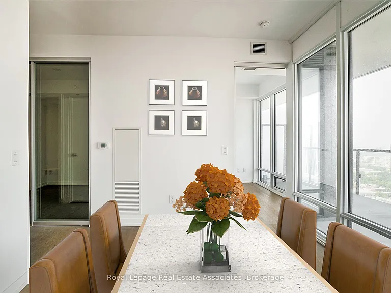488 University Ave #2302 — Photo 17