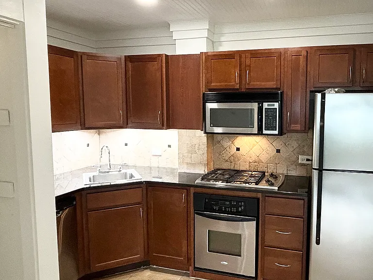2285 Peachtree Rd NE #1200 — Photo 11