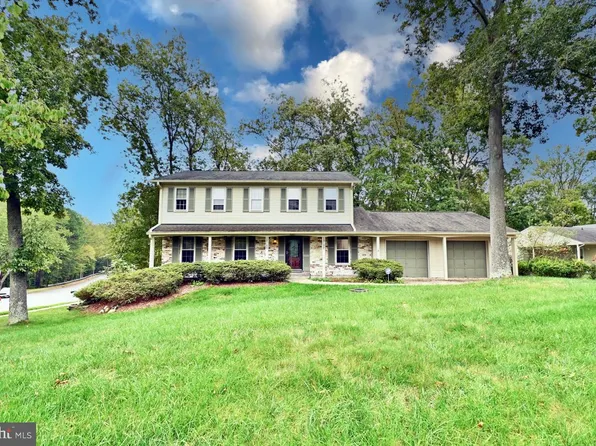 2801 Mintwood Ct, Woodbridge, VA 22192