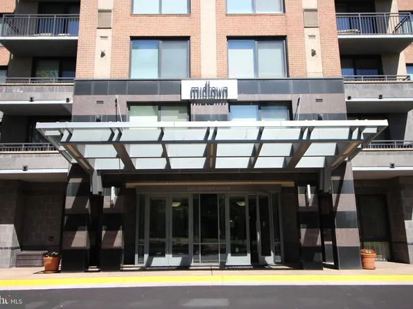 2451 Midtown Ave APT 305, Alexandria, VA 22303