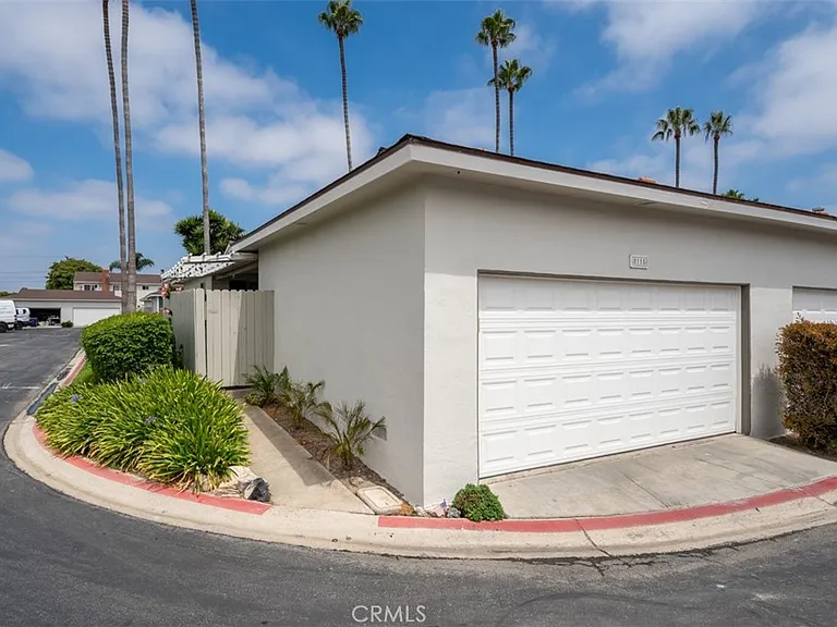 8115 Woolburn Dr — Photo 20
