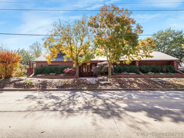 1200 McArthur Ln, McAlester, OK 74501
