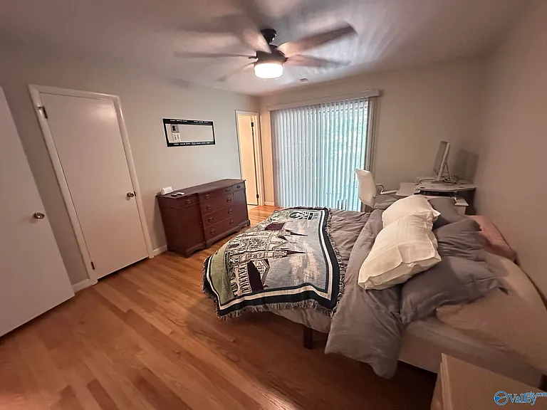 2210 Briarcliff Rd SE — Photo 12
