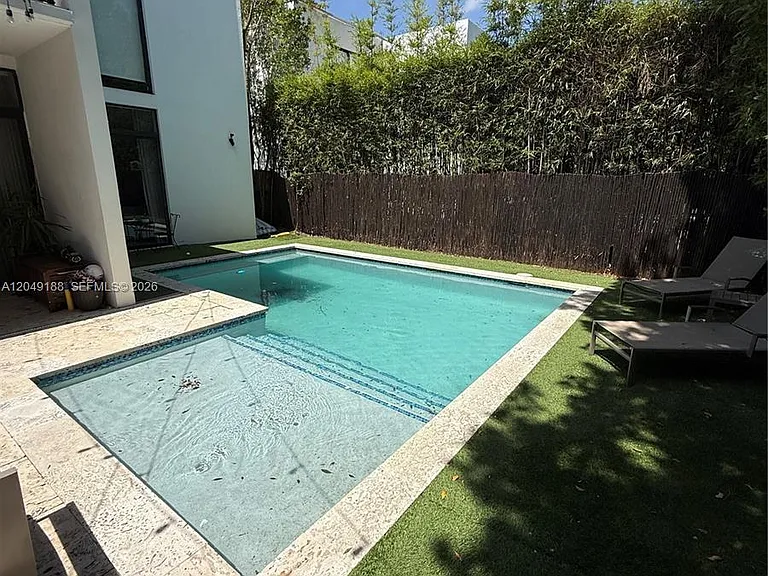 8631 Arboretum Ln — Photo 49