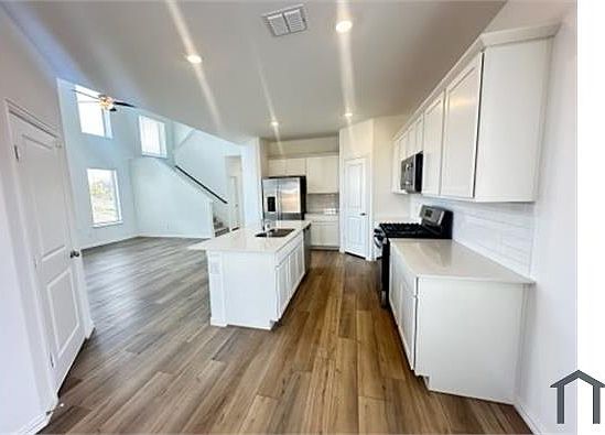 5th image of 10129 Elkhorn Dr