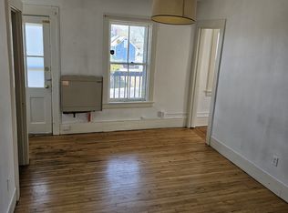 233 Saint Paul St #9, Burlington, VT 05401