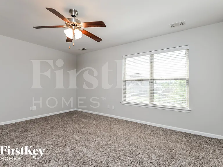 2045 Kensington Ct — Photo 12