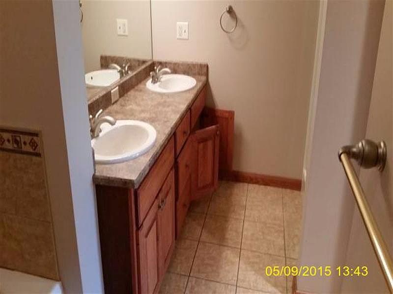 2nd image of 8441 Canterbury Dr
