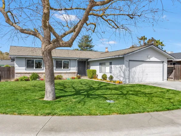 1714 Bidwell Pl, Woodland, CA 95695