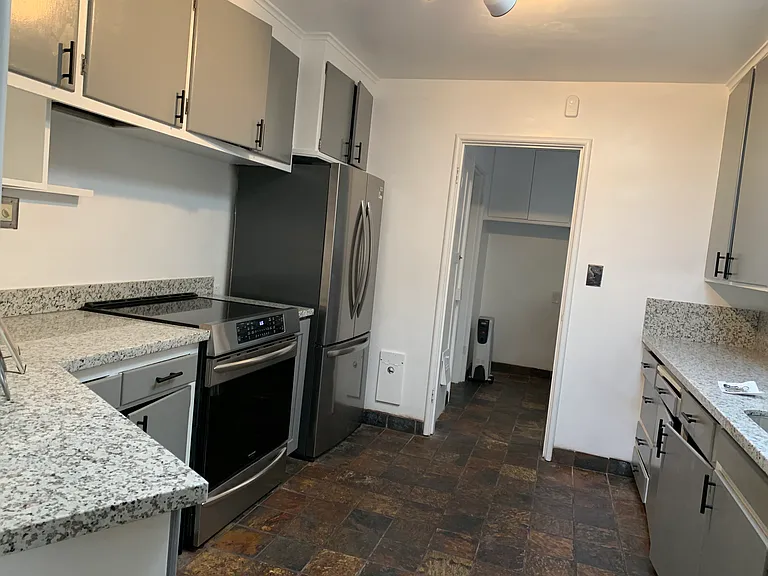 75 Parnassus Rd — Photo 17