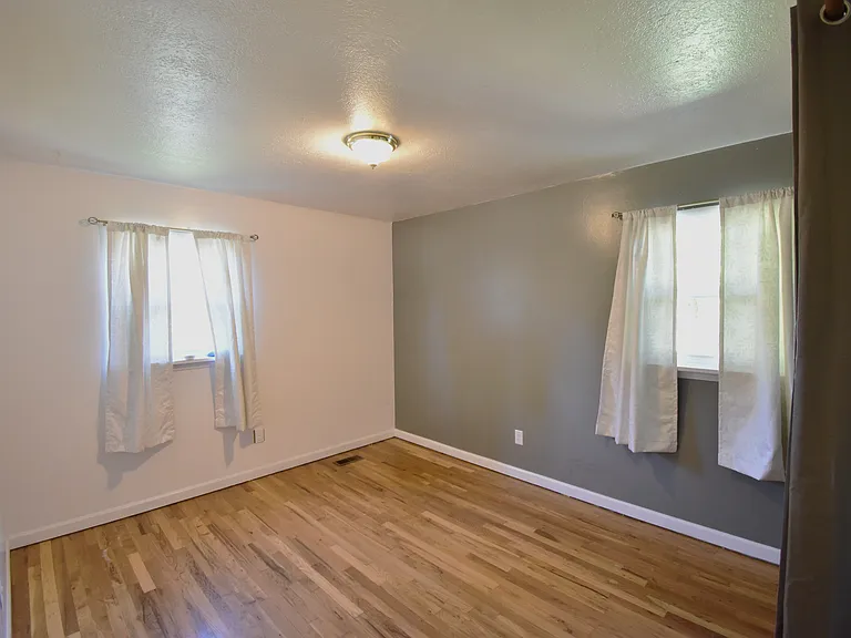 336 W Washington St — Photo 10