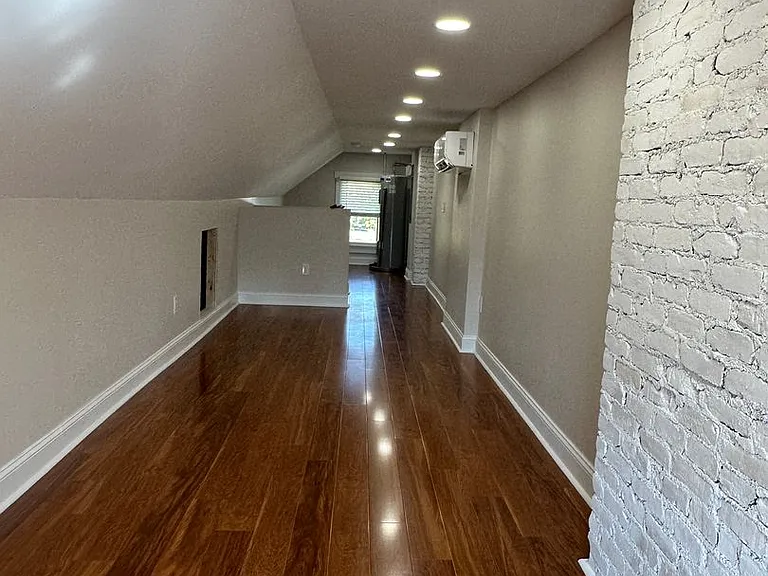 12-14 Olentangy St — Photo 18