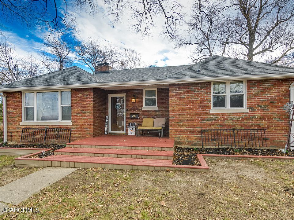 1st image of 1129 Pamela Dr
