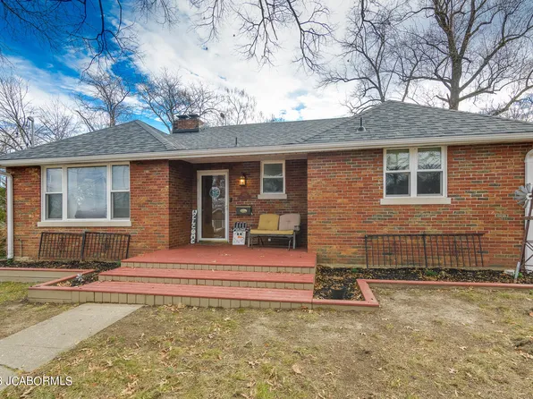 1129 Pamela Dr, Jefferson City, MO 65109