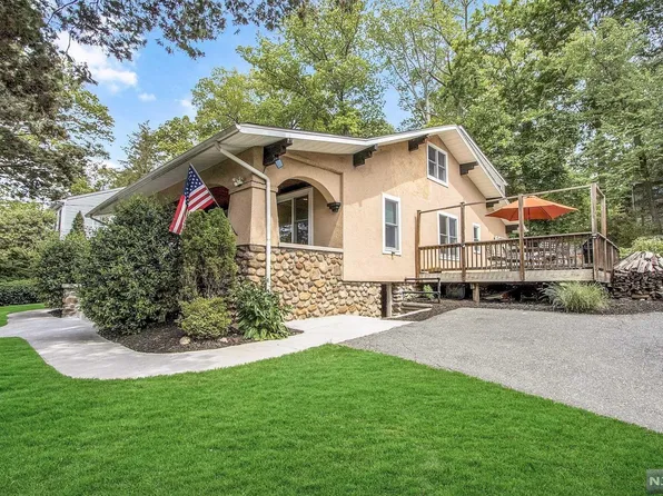 69 Broadway, Park Ridge, NJ 07656