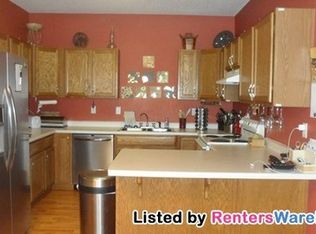 970 Heldt St, Chaska, MN 55318
