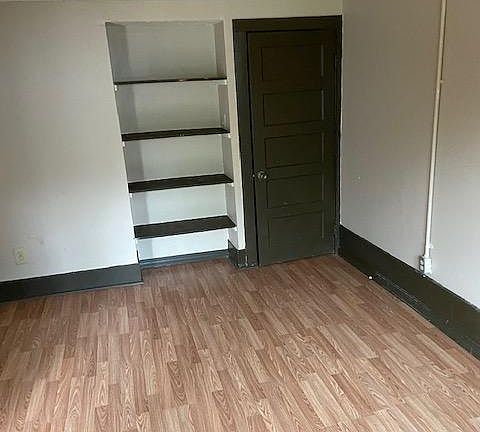 2nd image of 817 Burke St APT 2