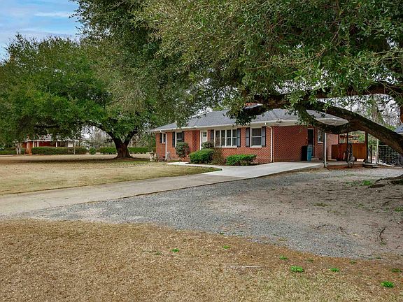 4th image of 38 Black River Rd