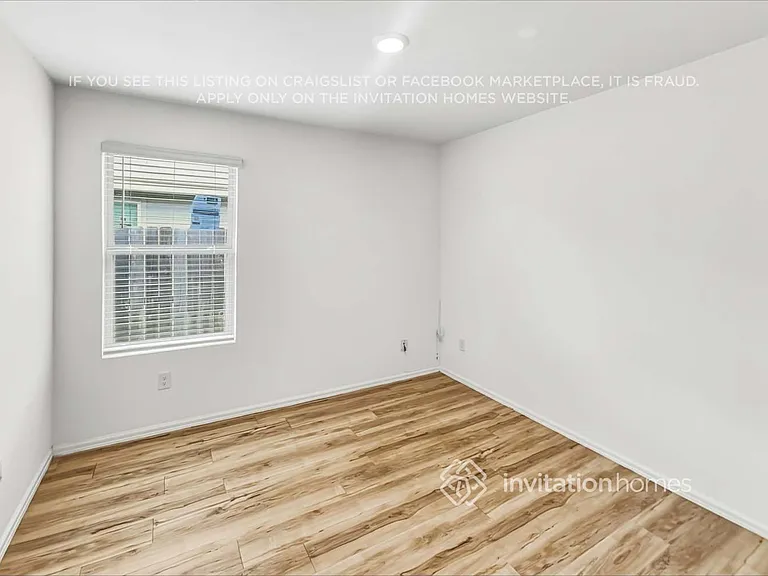 22259 Stoney Ravine Dr — Photo 12