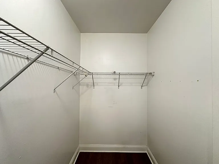 2641 N Spaulding Ave #E3 — Photo 19