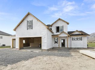 2494 W 2900 W, Farr West, UT 84404