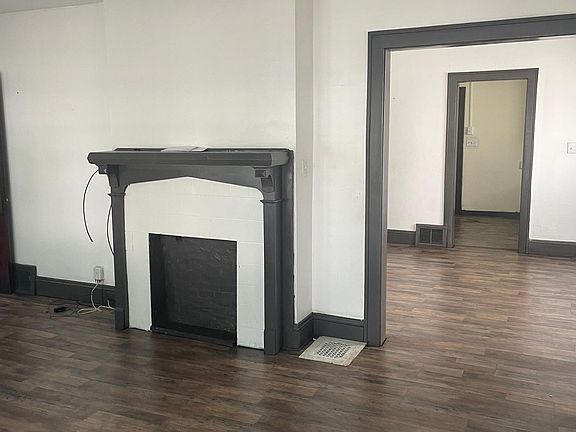 3rd image of 3424 W 117th St #1
