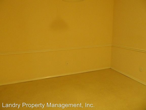 5th image of 1505 Karen Ct Unit B