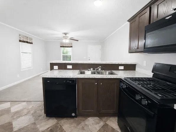 534 E 37th Ave #172, Hobart, IL 46342