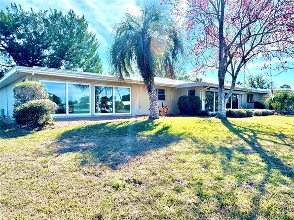 11205 W Bayshore Dr, Crystal River, FL 34429