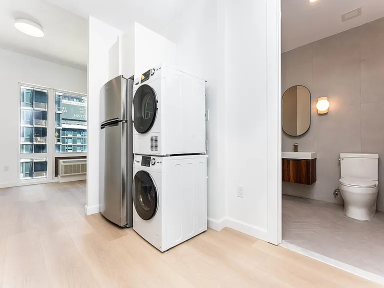 26-04 Jackson Ave #4D — Photo 3