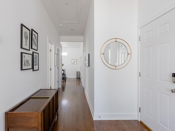 5th image of 3229 W McLean Ave #2