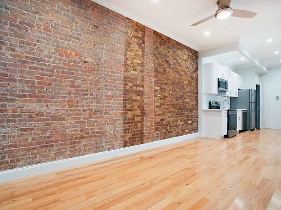 4th image of 315 E 57th St #4AB